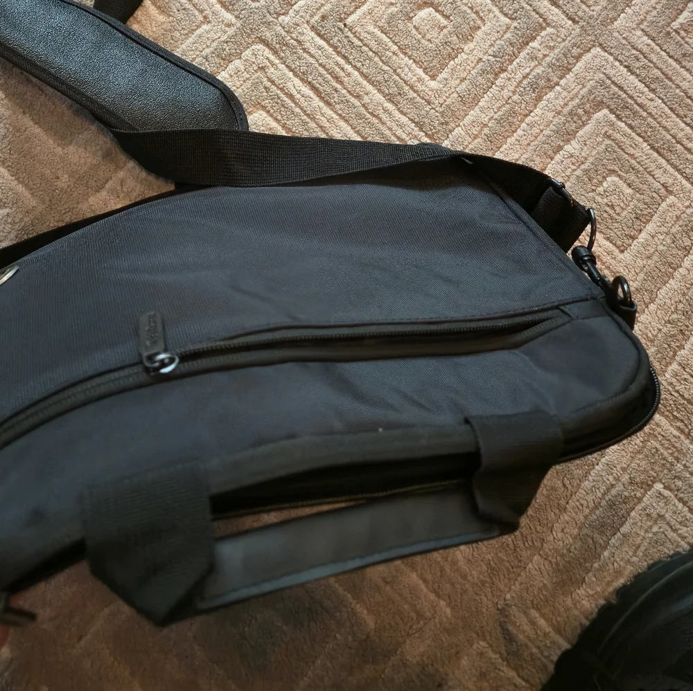Black Laptop bag 14.1'